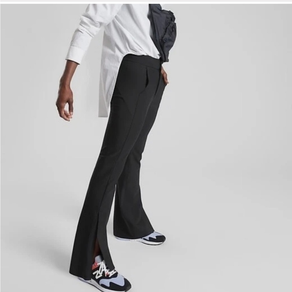 Athleta Stellar Flare Trousers in Black size 18. NWOT